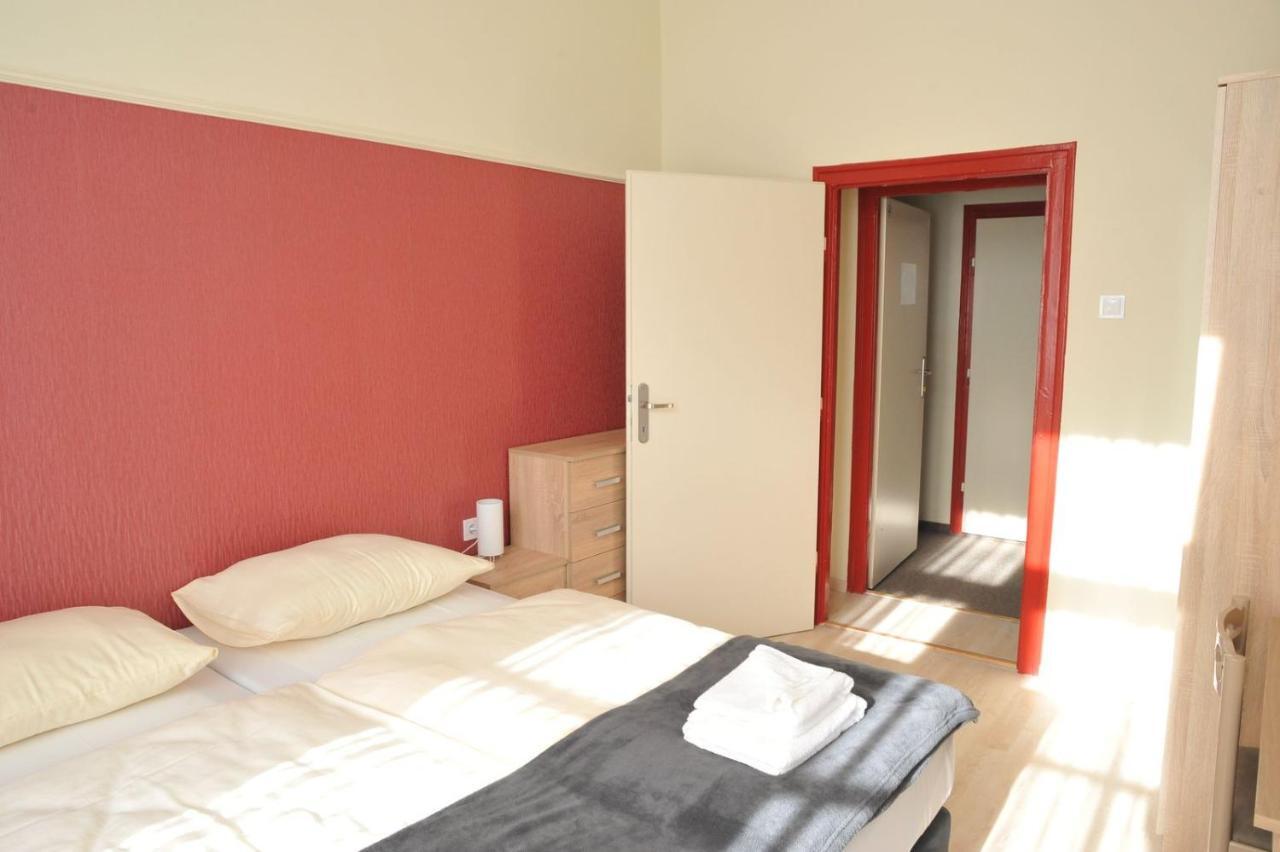 Hotel Piros Arany Panzio Kalocsa Exteriér fotografie